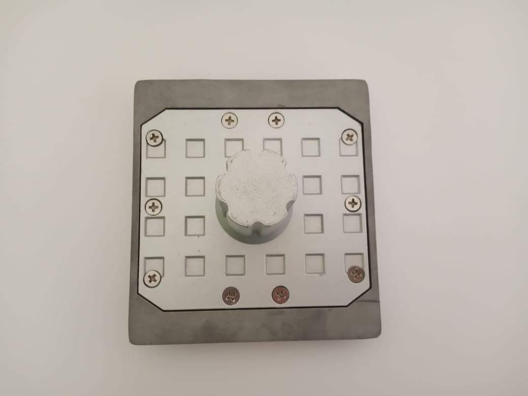 LADWA Aluminium Red Solar Road Stud With Shank - P2 view 3