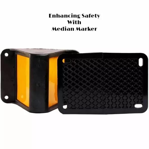 LADWA Median Marker -Triangle
Pack of 4 view 4